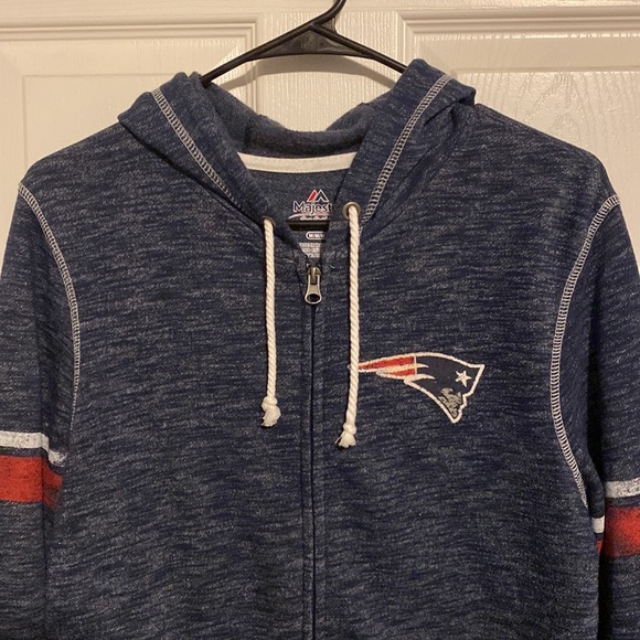 EUC Woman’s Zip Up Hooded Patriots Sweatshirt - Picture 2 of 8